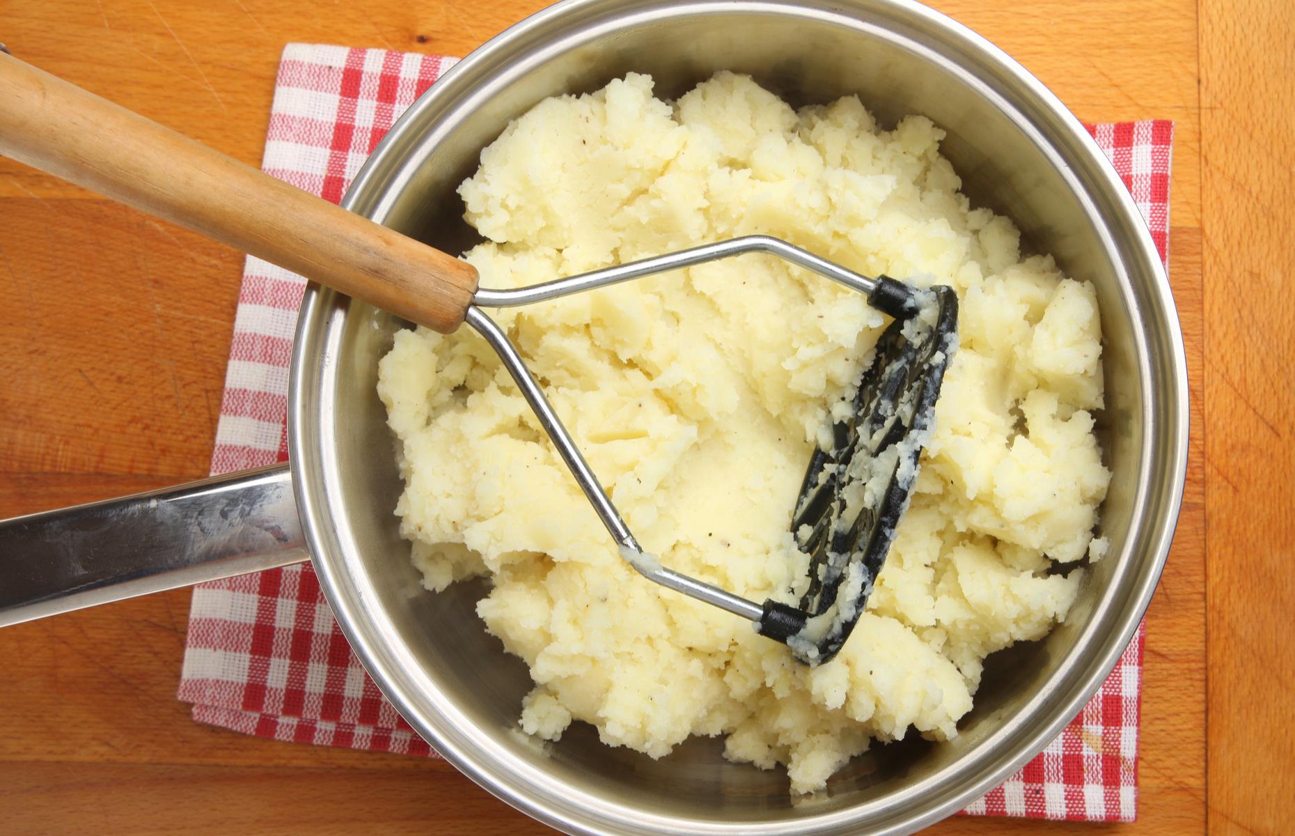 16. Make mashed potatoes with crisps