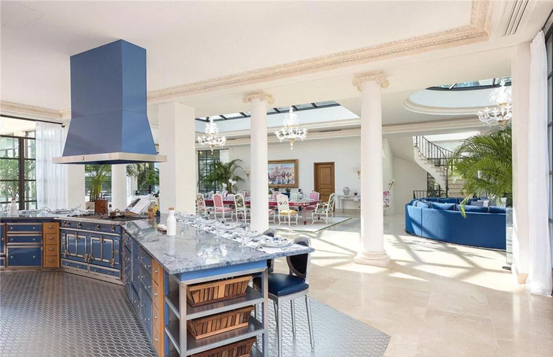 Palais Vénitien in Cannes – Schätzwert: 120 Millionen Euro