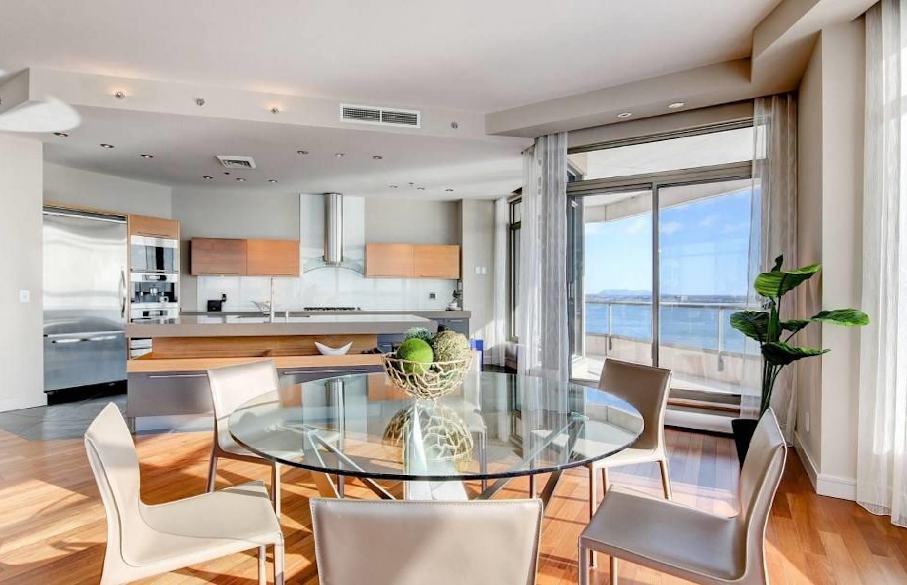 Riverside condo, Montréal, Canada: £1 million ($1.4m)