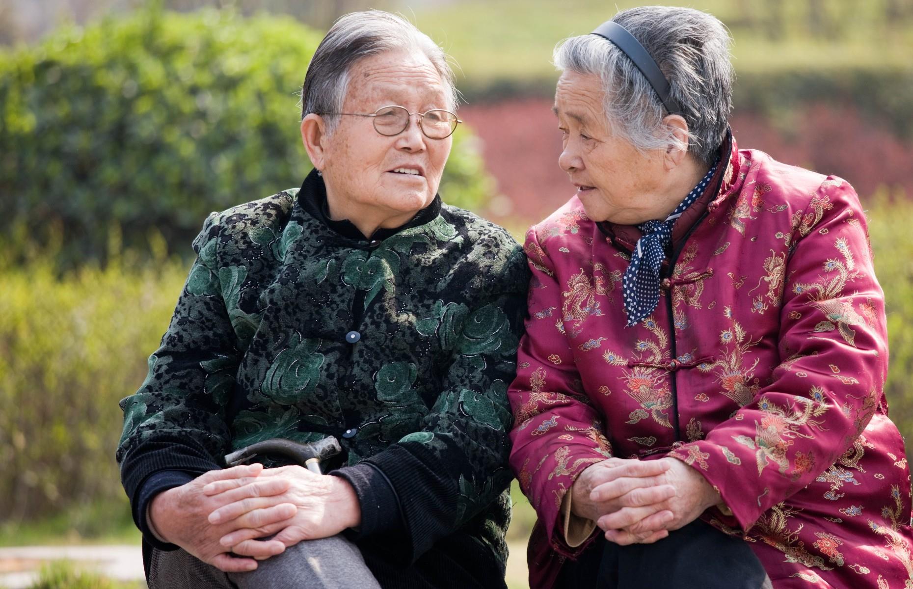 Японские пожилые мамы. Пожилой китаец. Китай пожилые люди. Китайские пенсионеры. Старики в Китае.