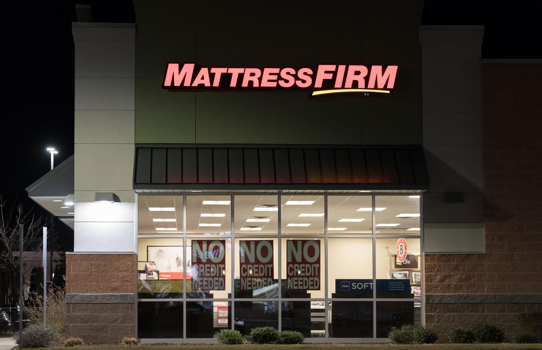 Mattress Firm: up to 700 stores