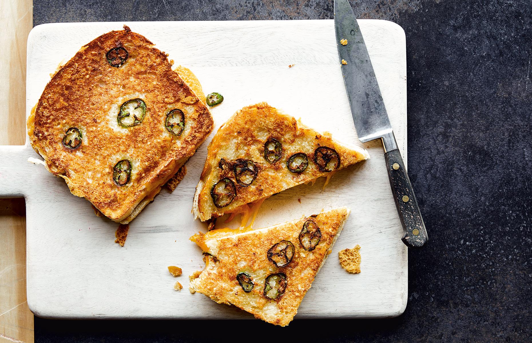 Jalapeño cheese toasties