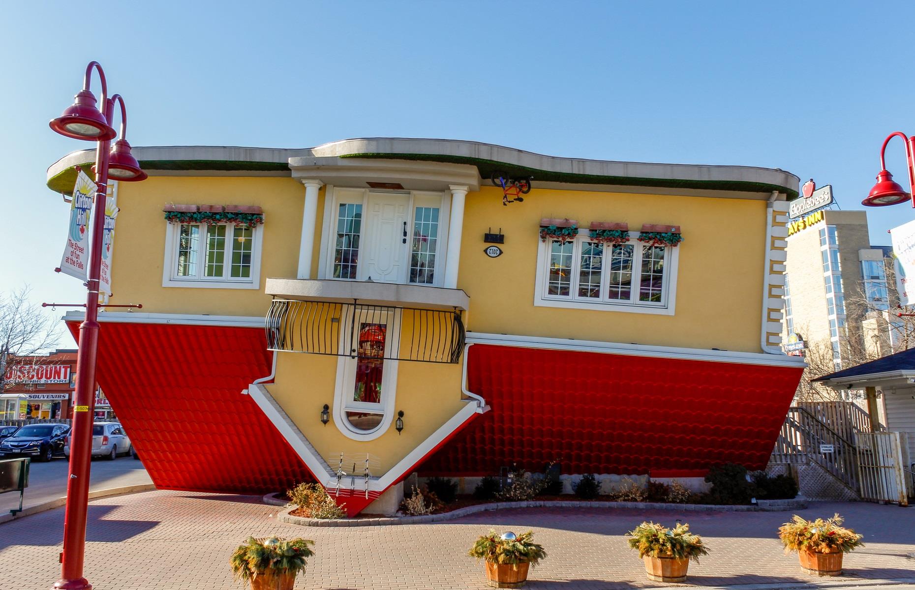 Upside Down House, Niagara Falls, Ontario