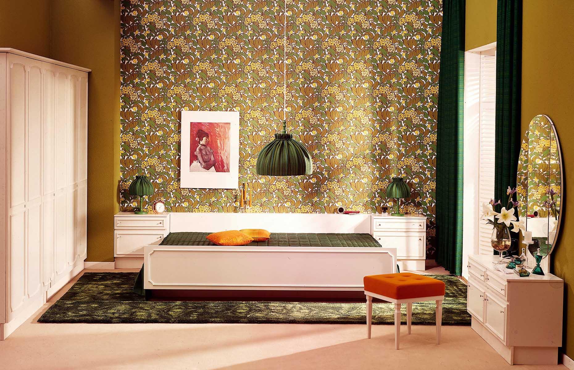 1970s: avocado green