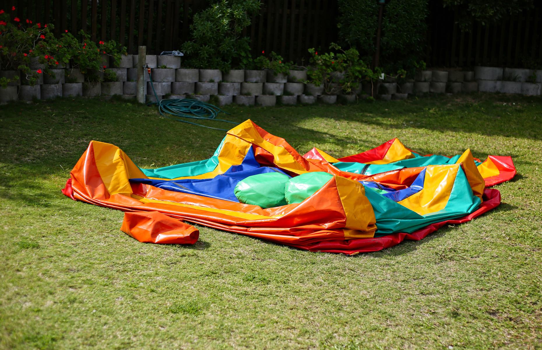 Injuries from unsecure bouncy castles