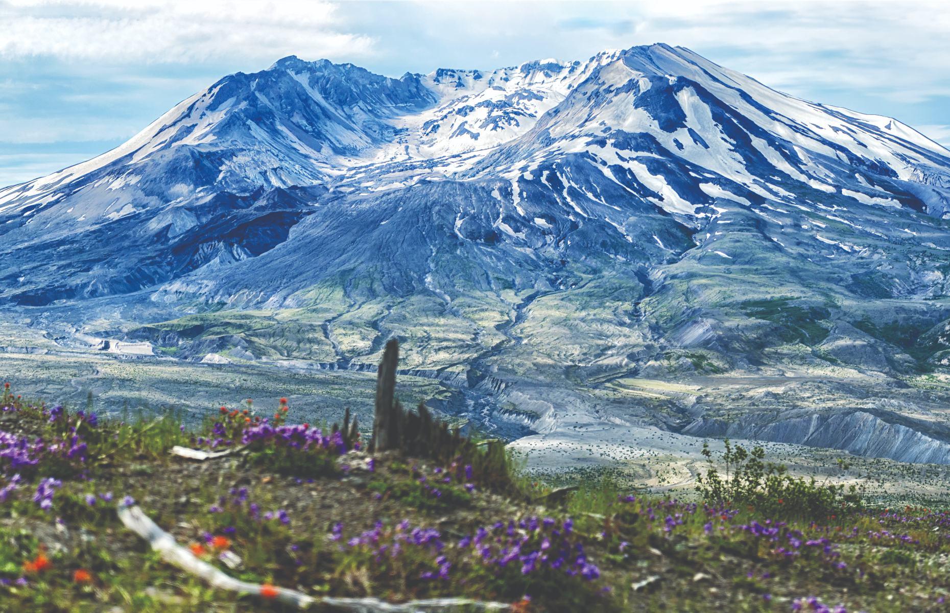 Mount St Helens, Washington, USA 