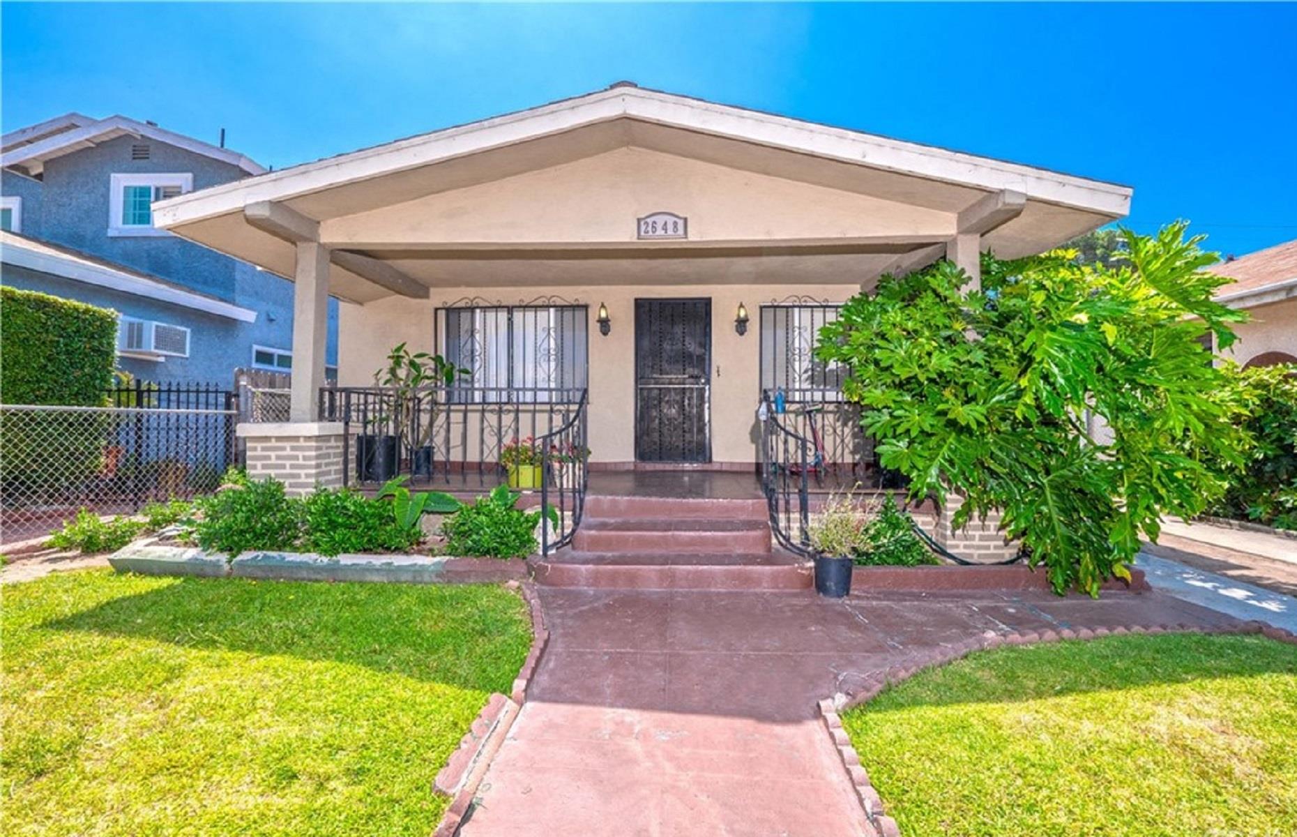 Century-old bungalow renovation, California, USA