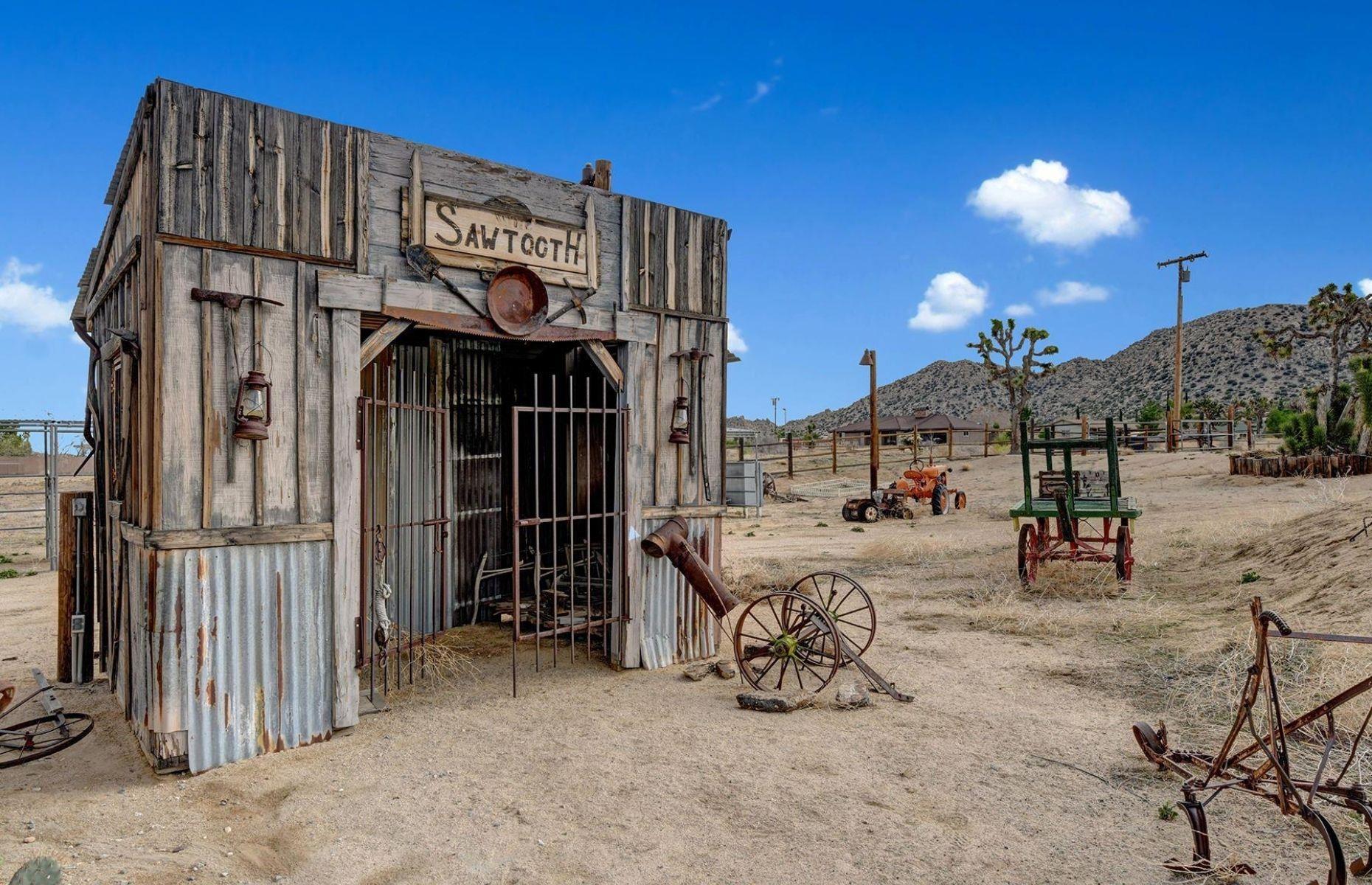 The Outlaw, California, USA