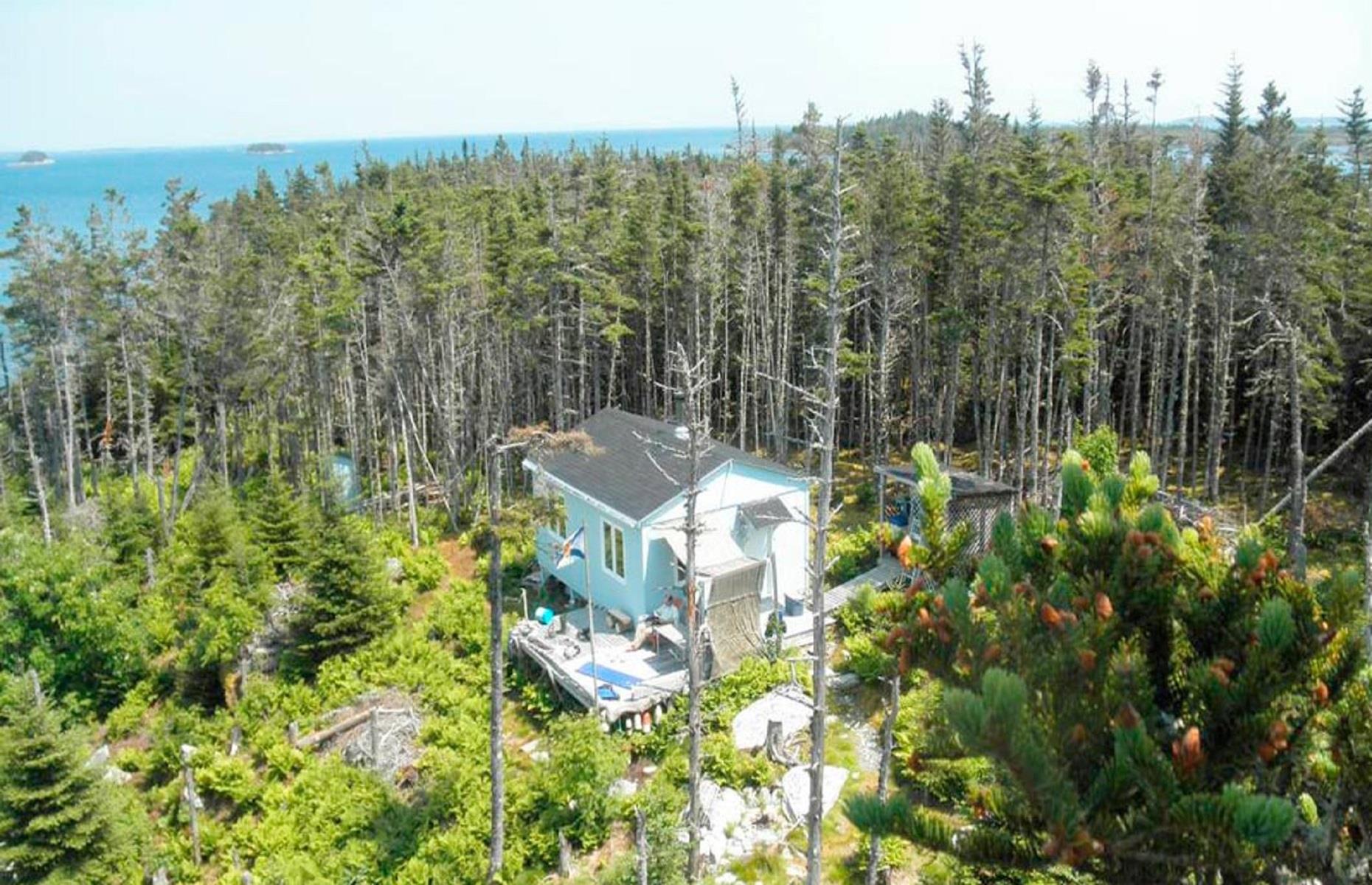 Hawbolts Island, Nova Scotia, Canada: £122,100 ($156k)