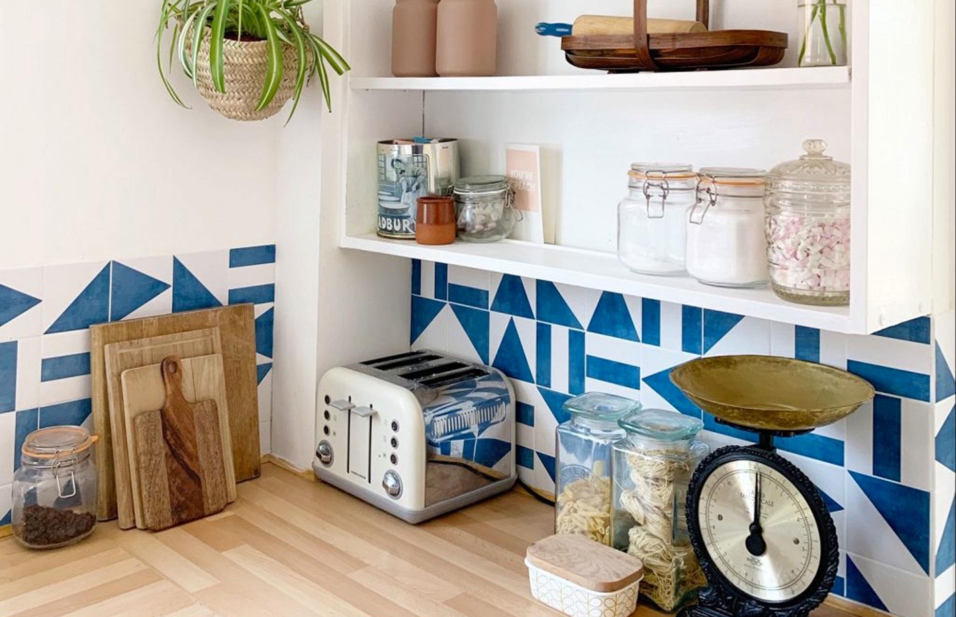Geometric blue and white kitchen