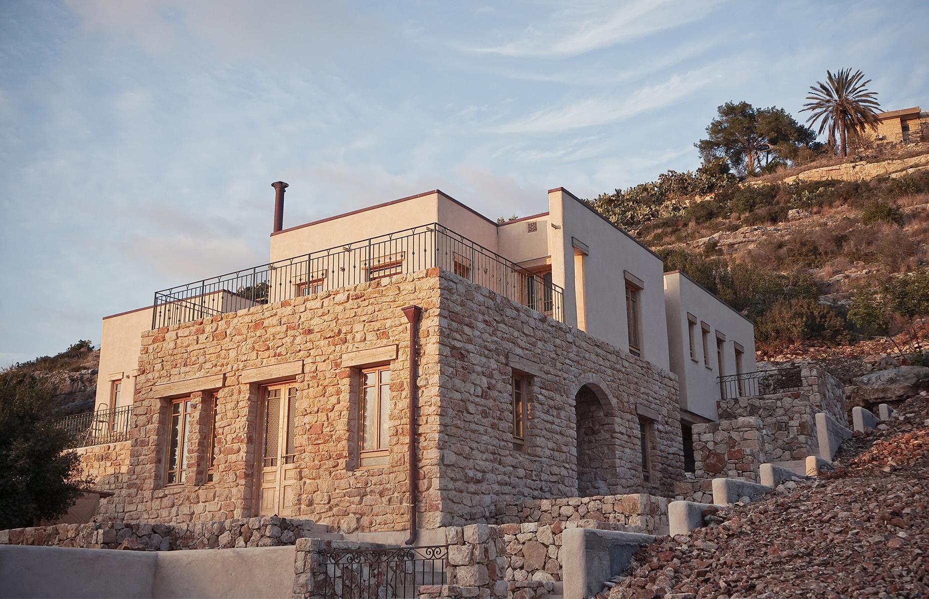 Hempcrete house, Haifa, Israel: 9 eco home building materials that are better than concrete