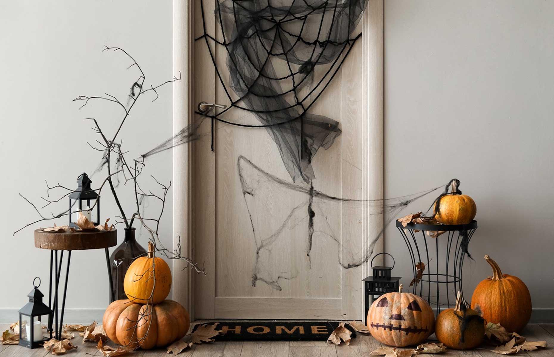 Decorate the hallway