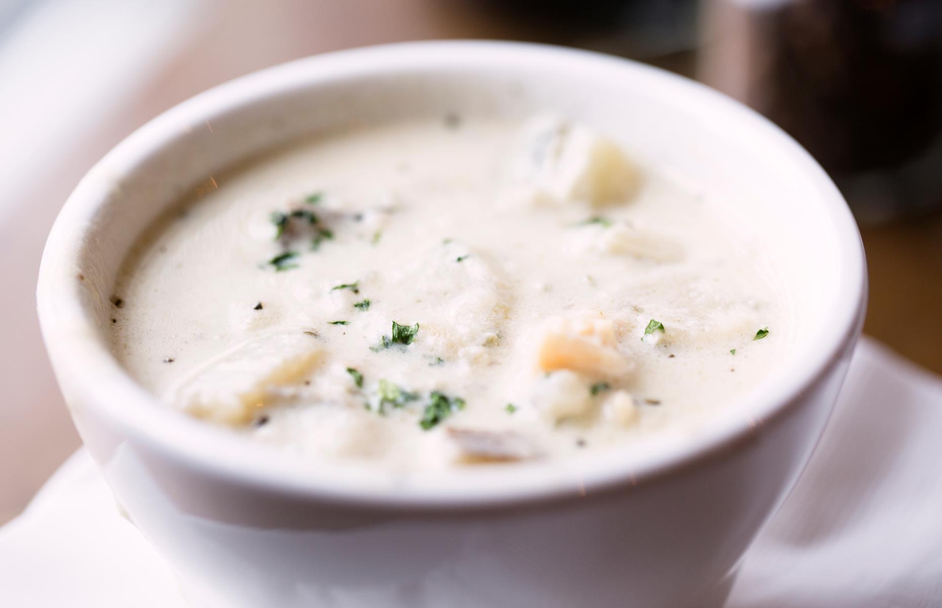 Massachusetts: clam chowder