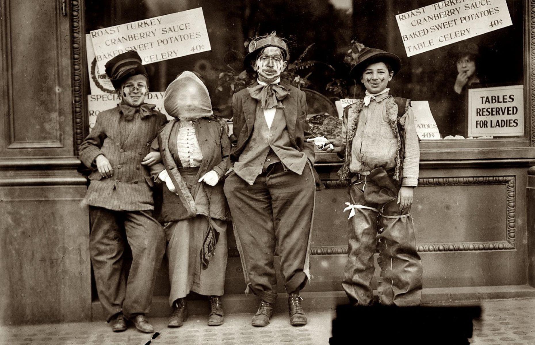 1910s: masks for money (and food)