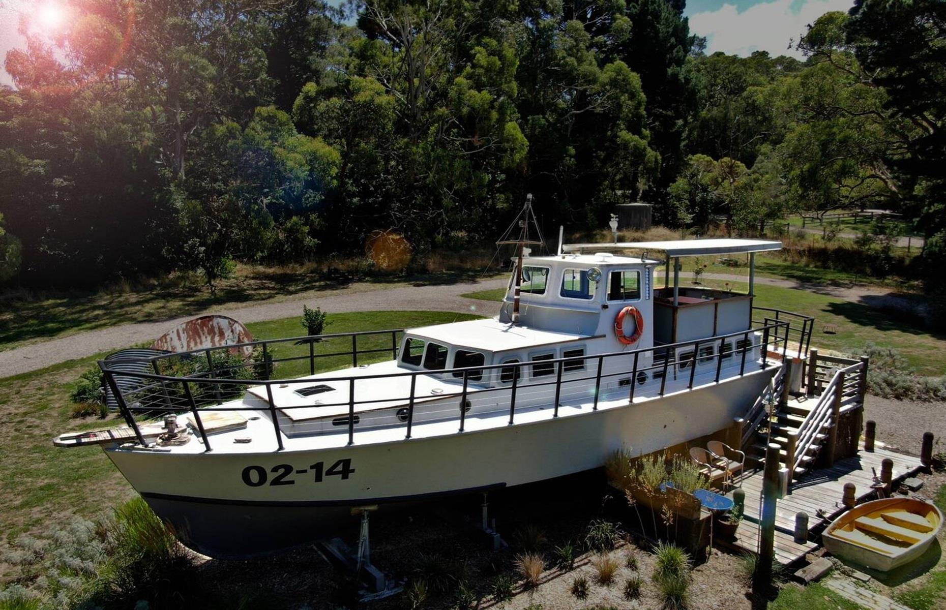 Marooned wartime boat, Red Hill South, South Australia