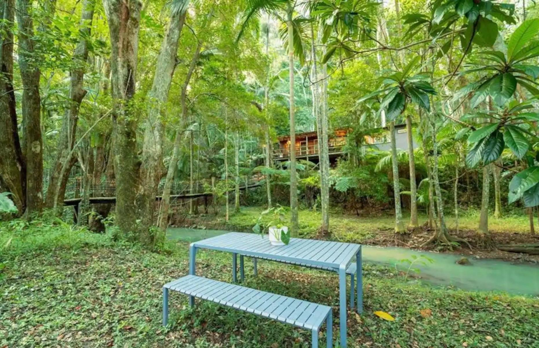 Casa aislada en el bosque, Nueva Gales del Sur, Australia