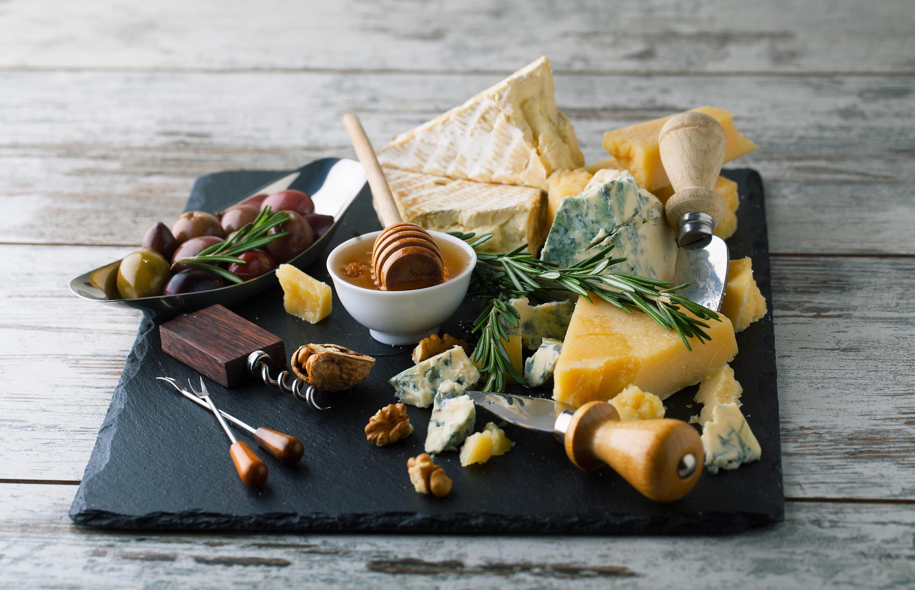 How to build the perfect cheeseboard