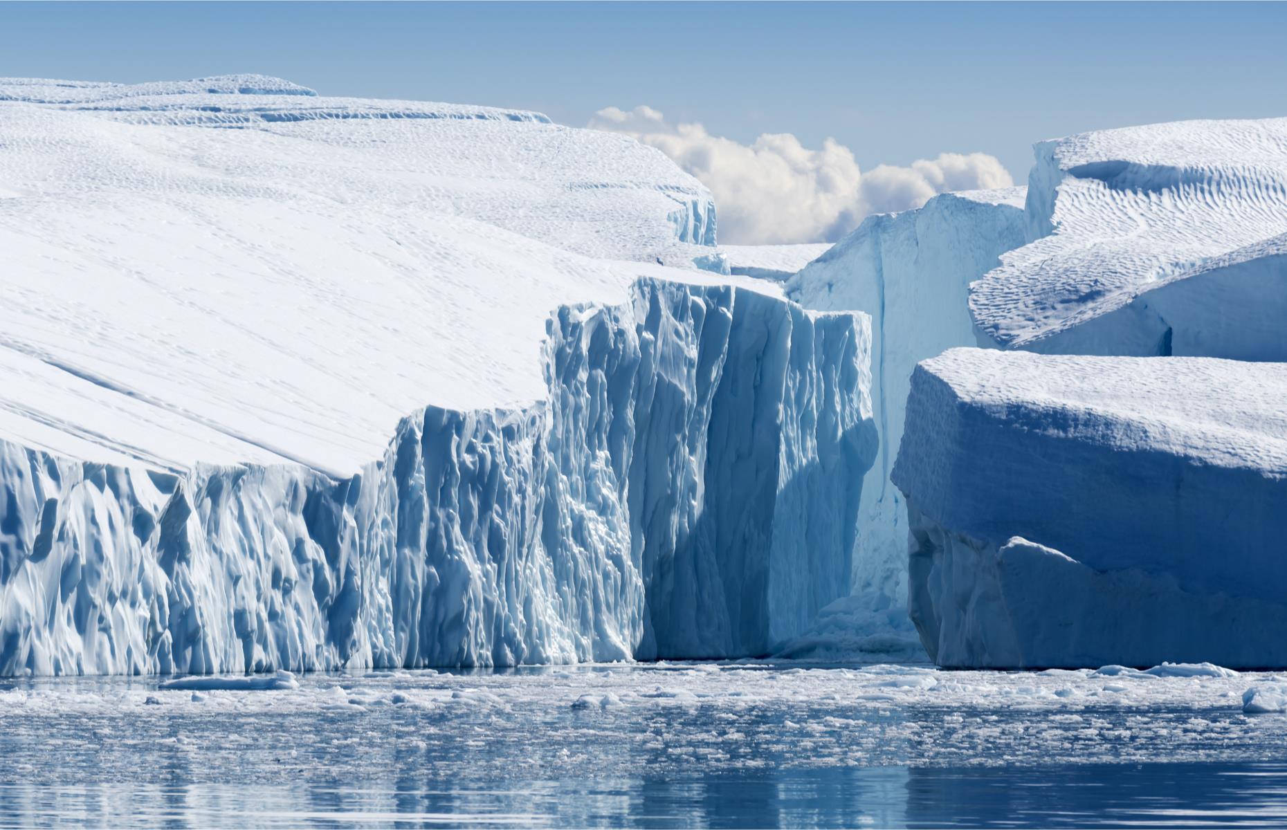 Антарктический ледниковый щит. Ледник Туэйтса ледники Антарктиды. Ледник Антарктида Арктика Гренландия. Таяние ледников в Гренландии. Ледник Якобсхавн.