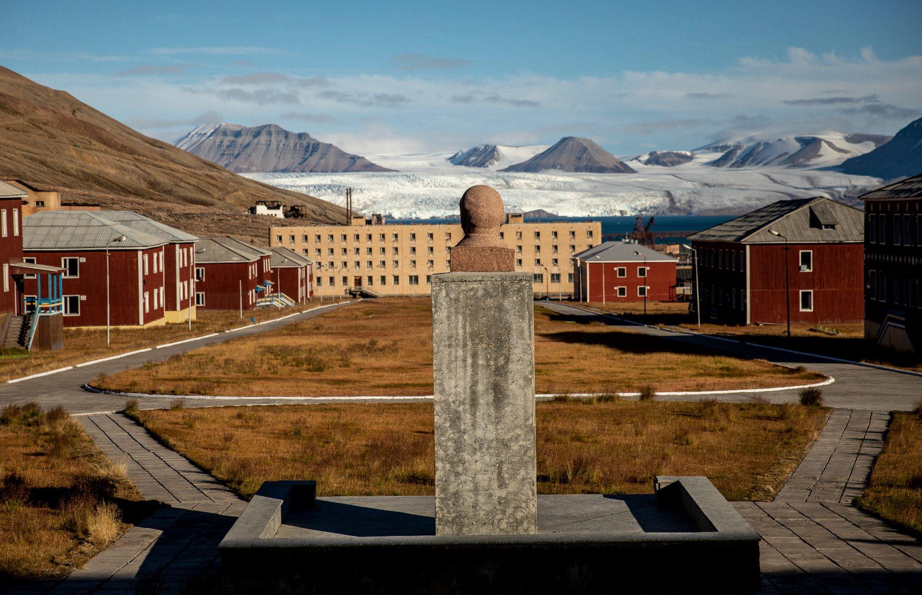 From busy mining town to world-famous ghost town