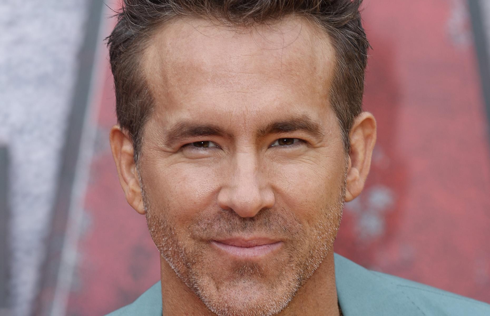 Ryan Reynolds: Aviation American Gin