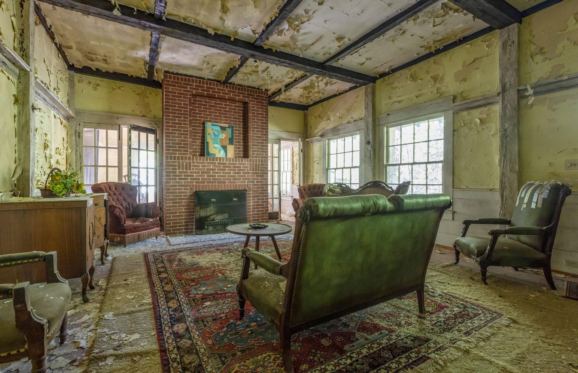 Time-capsule interior