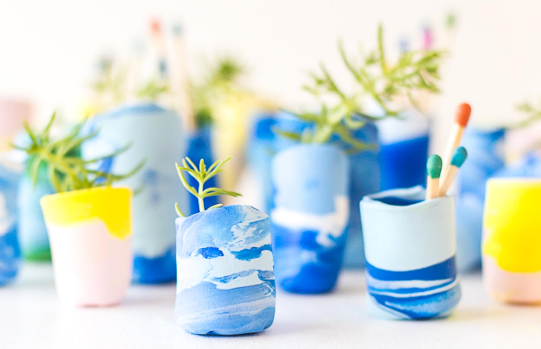 Marbled clay pots