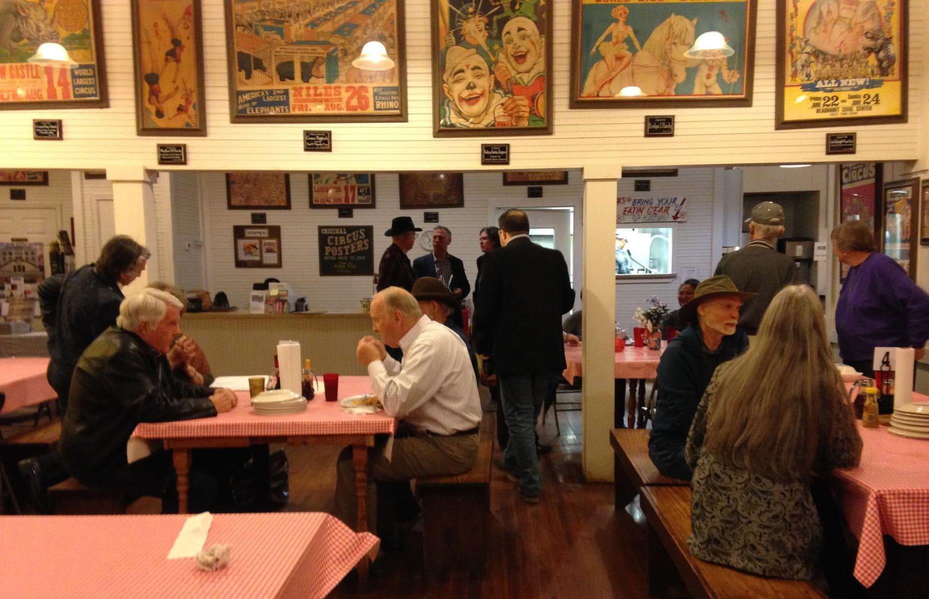 Texas: The Pickett House Restaurant, Woodville
