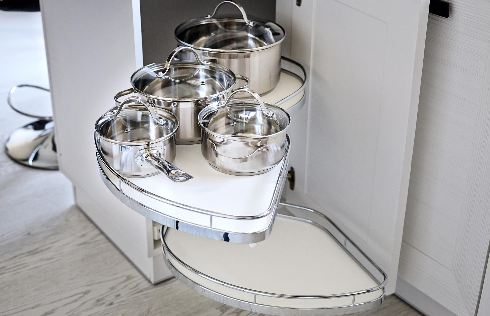 Install a kitchen carousel