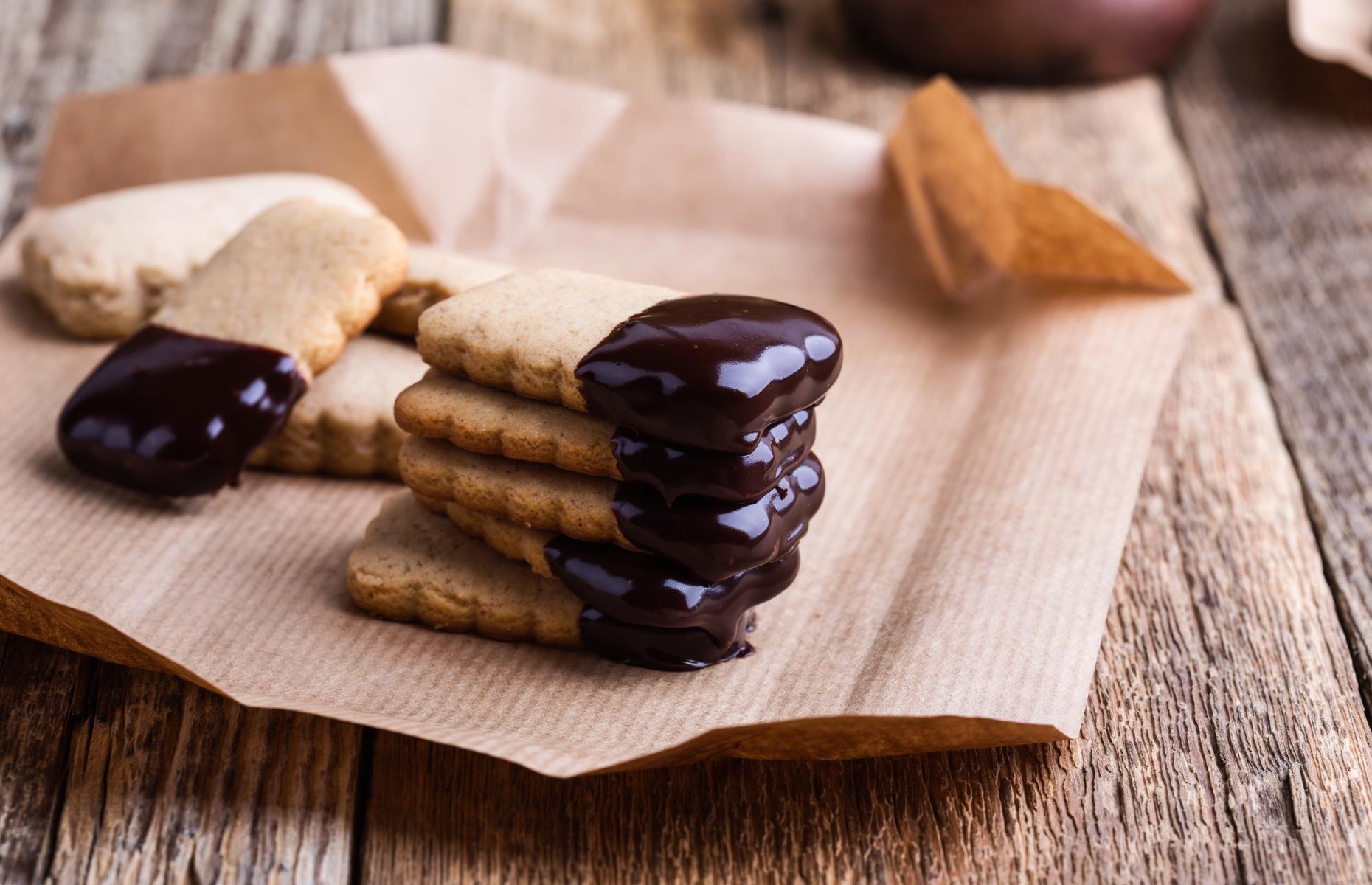 22. Chocolate-dipped orange shortbread