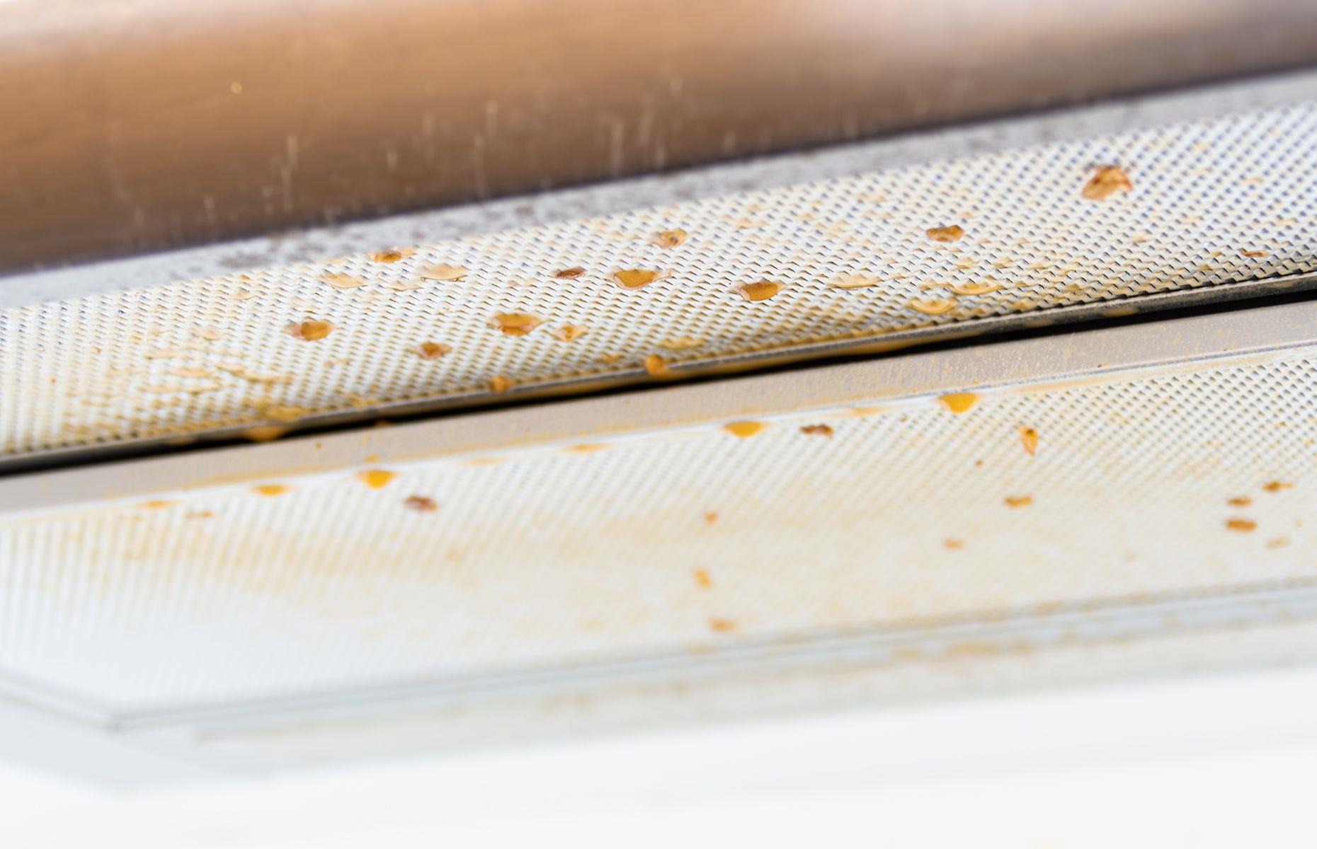 Not replacing range hood filters
