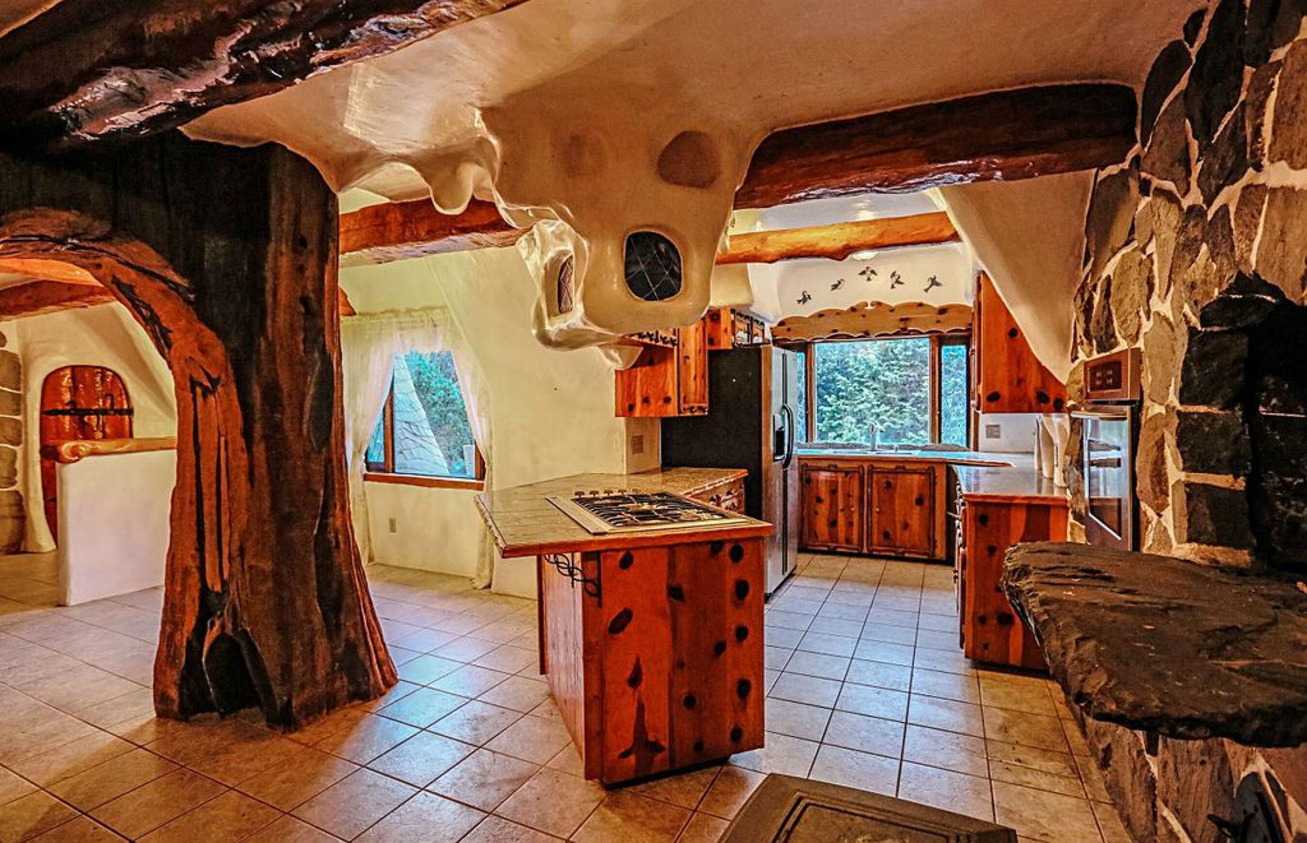 Snow White's Cottage, Washington, USA