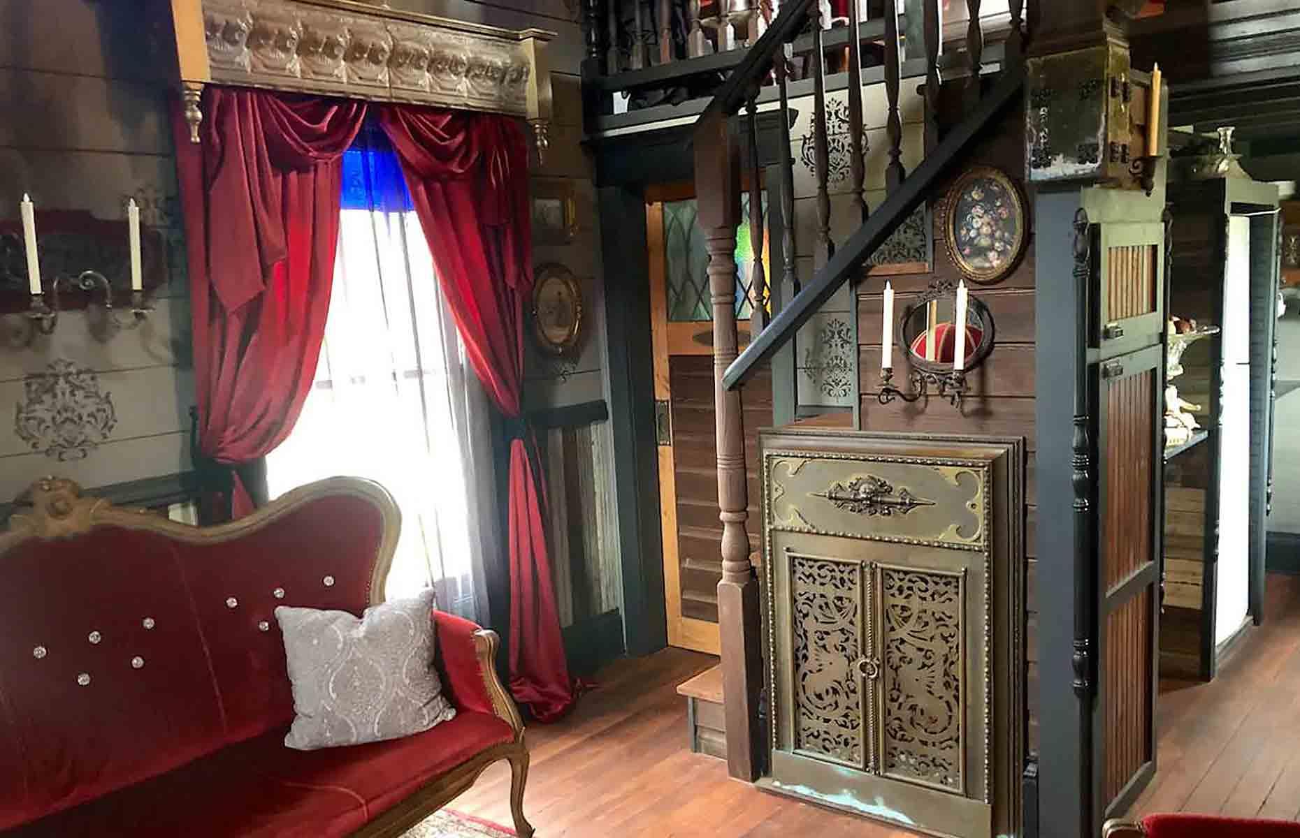 Wicked witch's hideaway, Texas, USA 