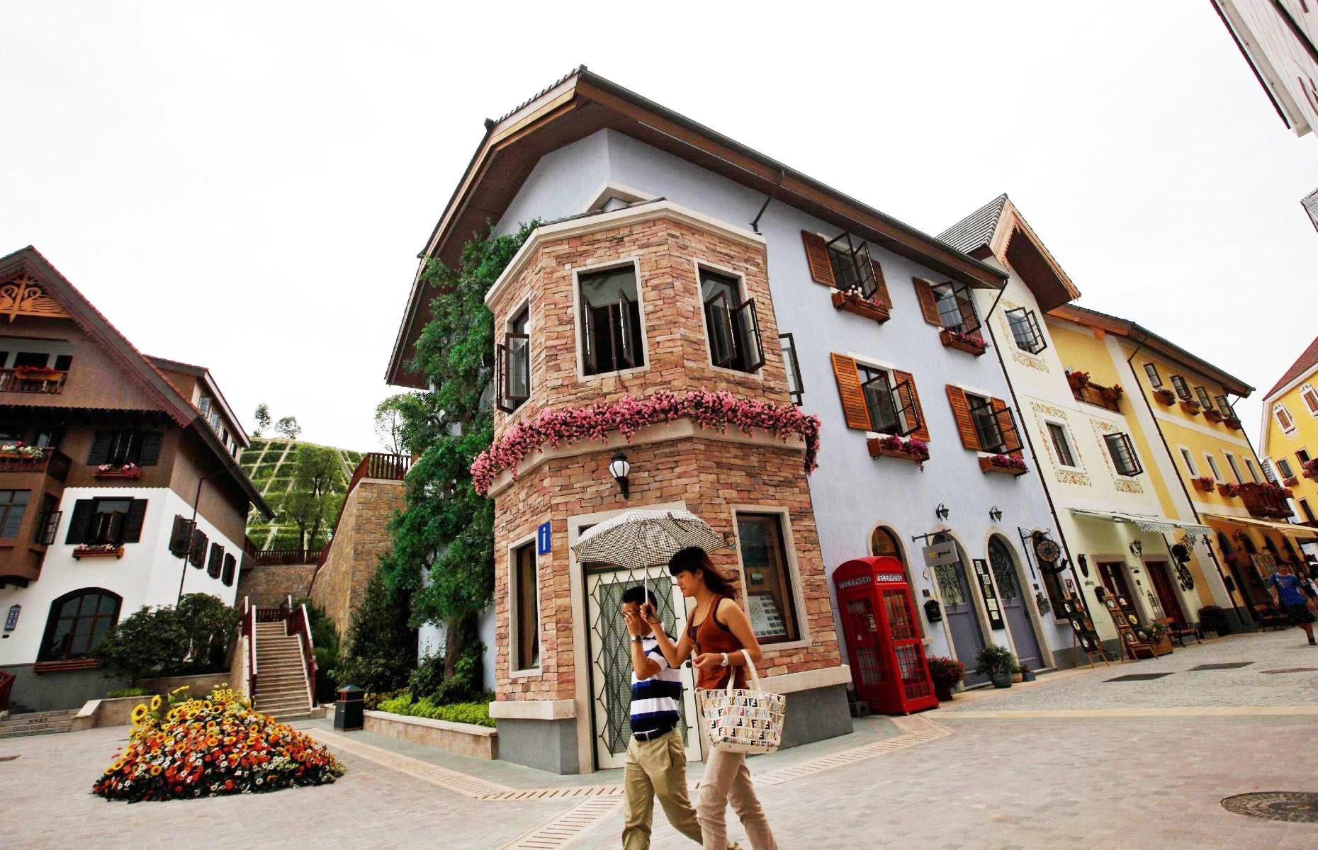6 Hallstatt, Guangdong Province, China