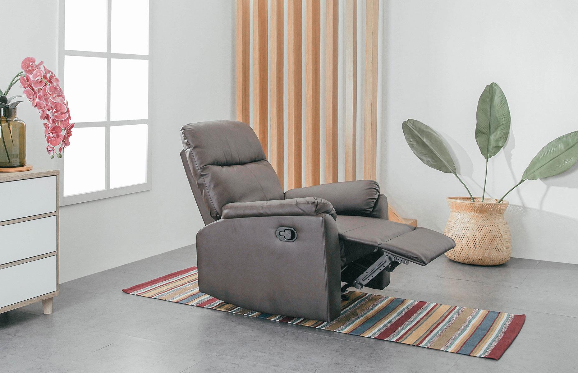 Reclining sofas and chairs: 1929