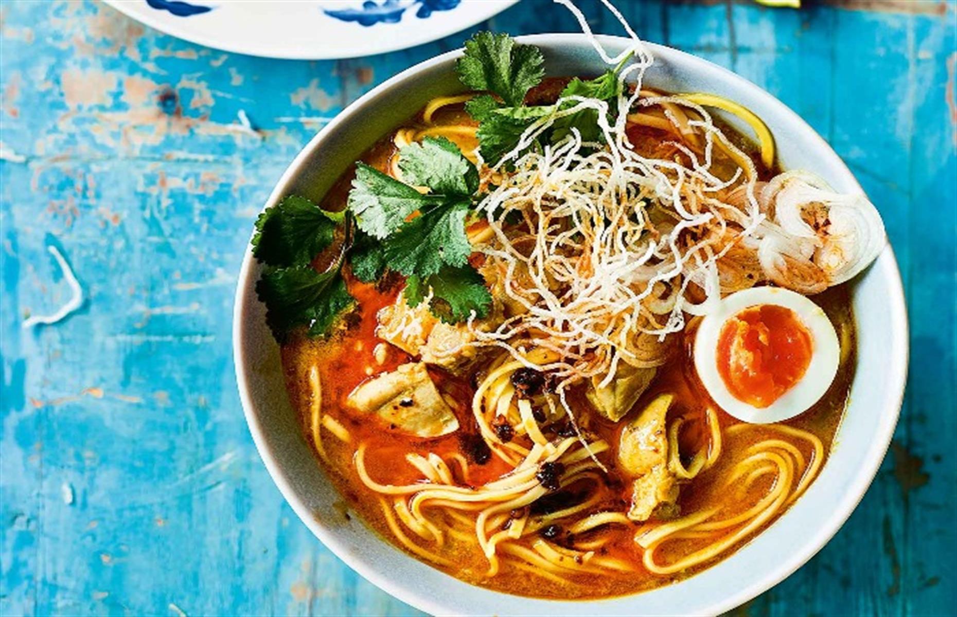 Coconut chicken noodles