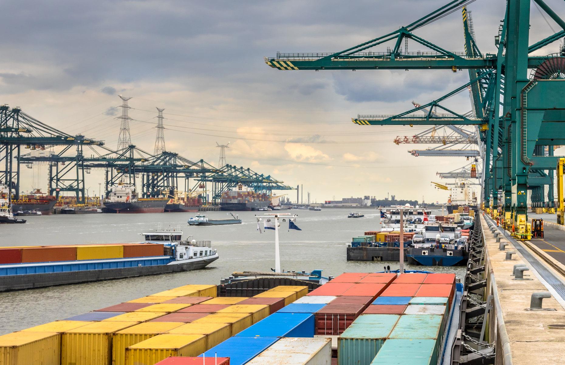 What does Europe import from China?