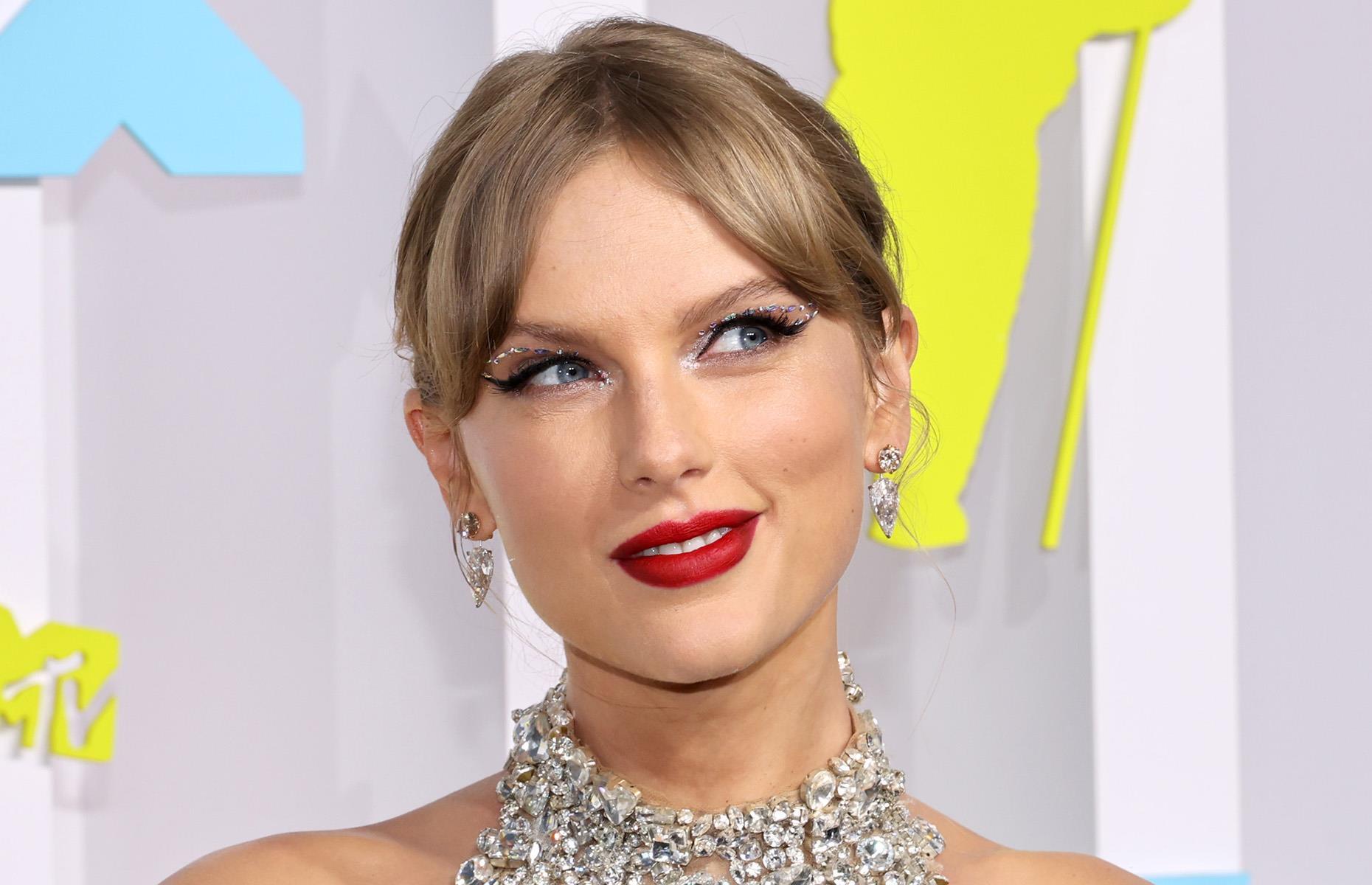 Taylor Swift: $1.600 millones (1.500 millones de euros)