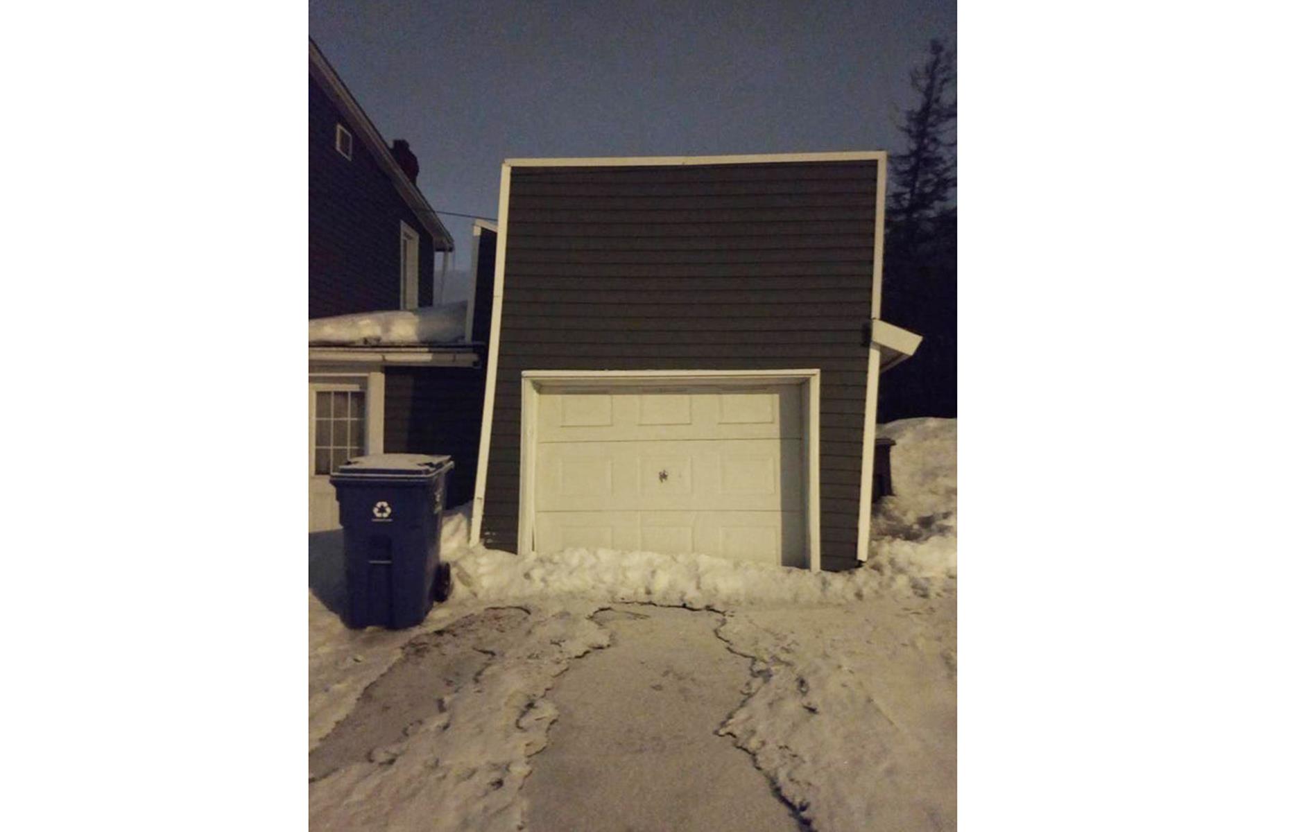 Die wacklige Garage