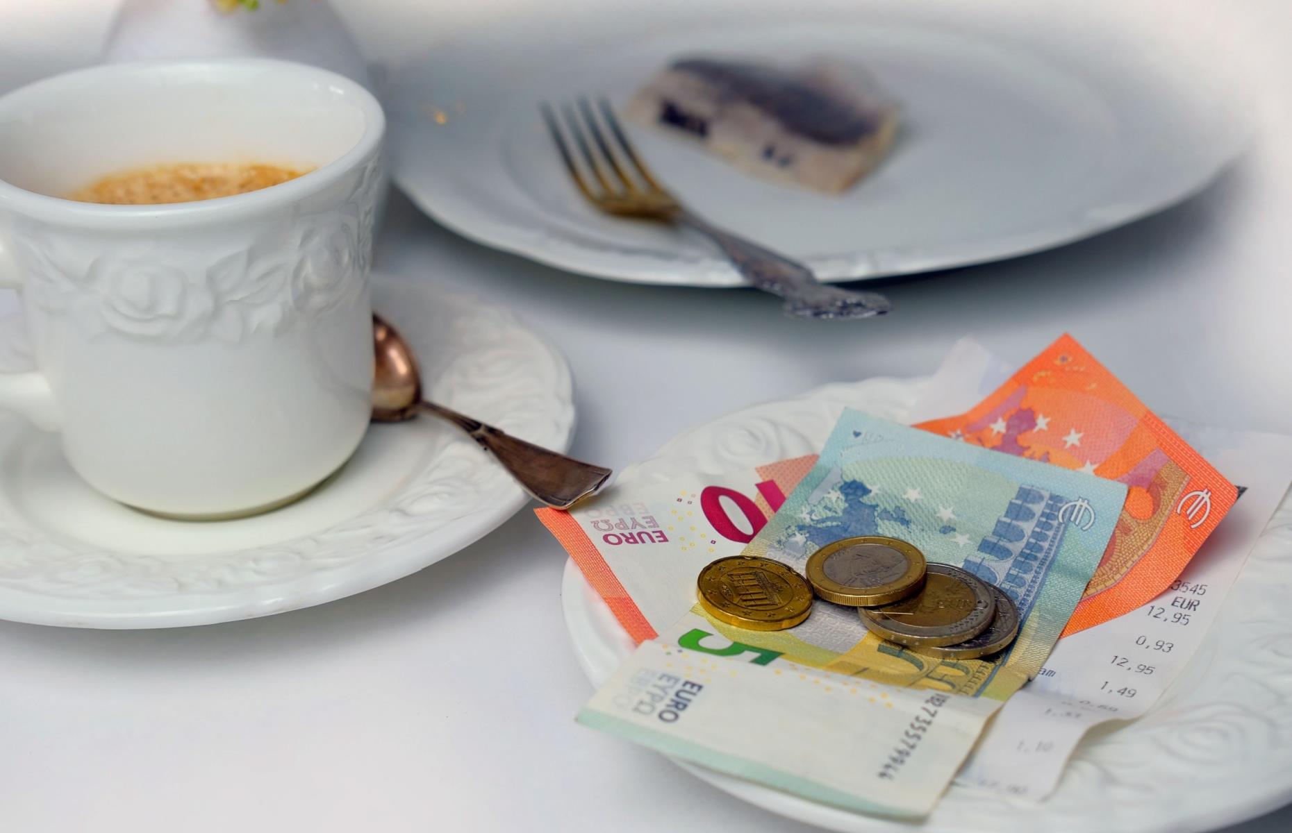 Precios globales de una infusión de barista, comparados