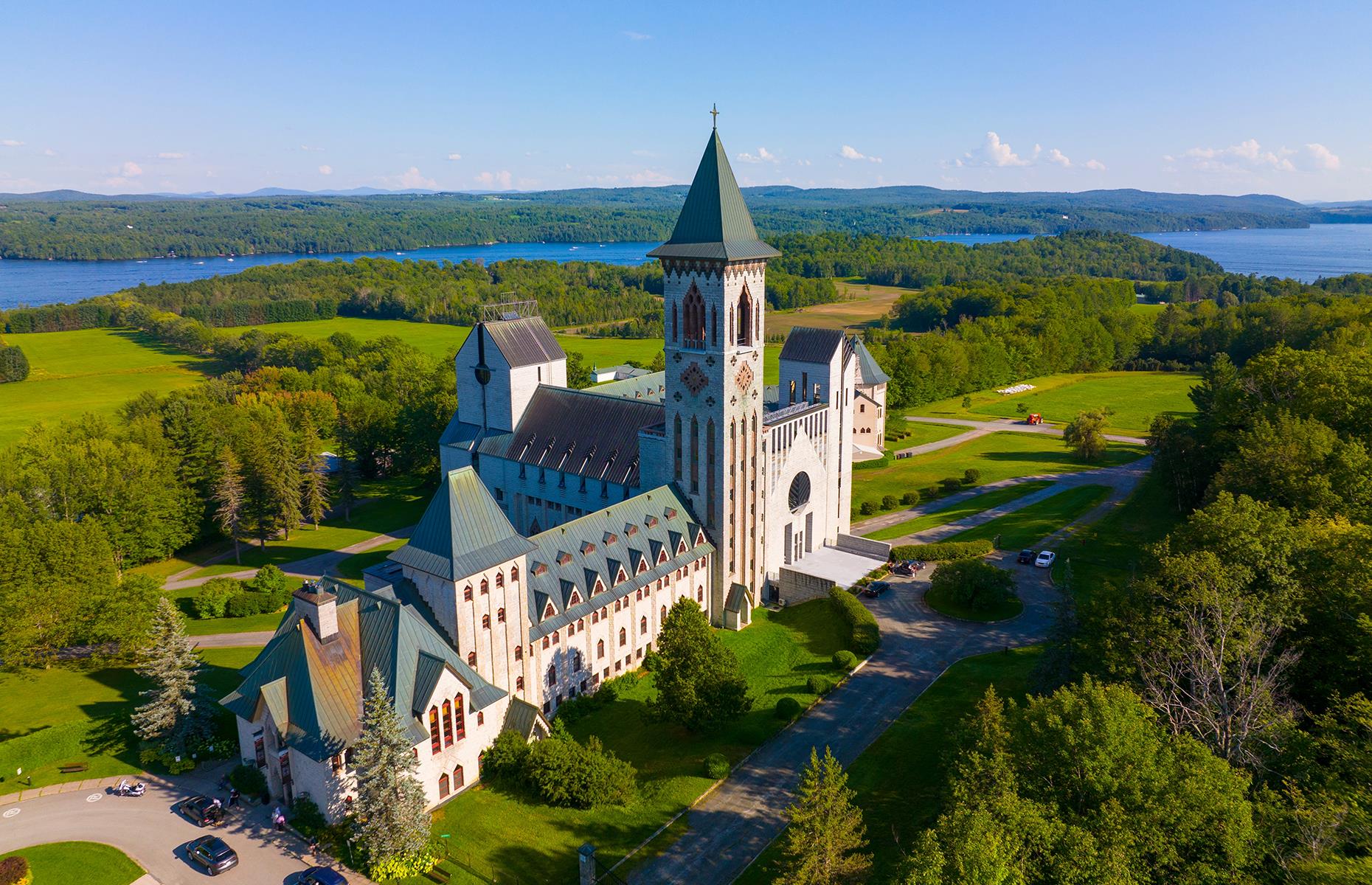  Abbaye de Saint Benoit du Lac, Quebec