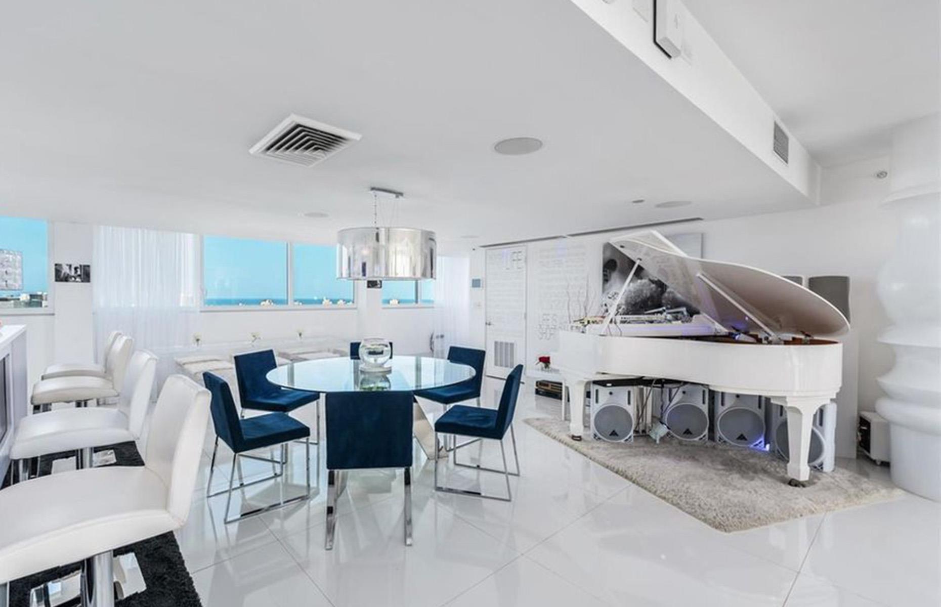 Minimalist Miami penthouse, Florida, USA