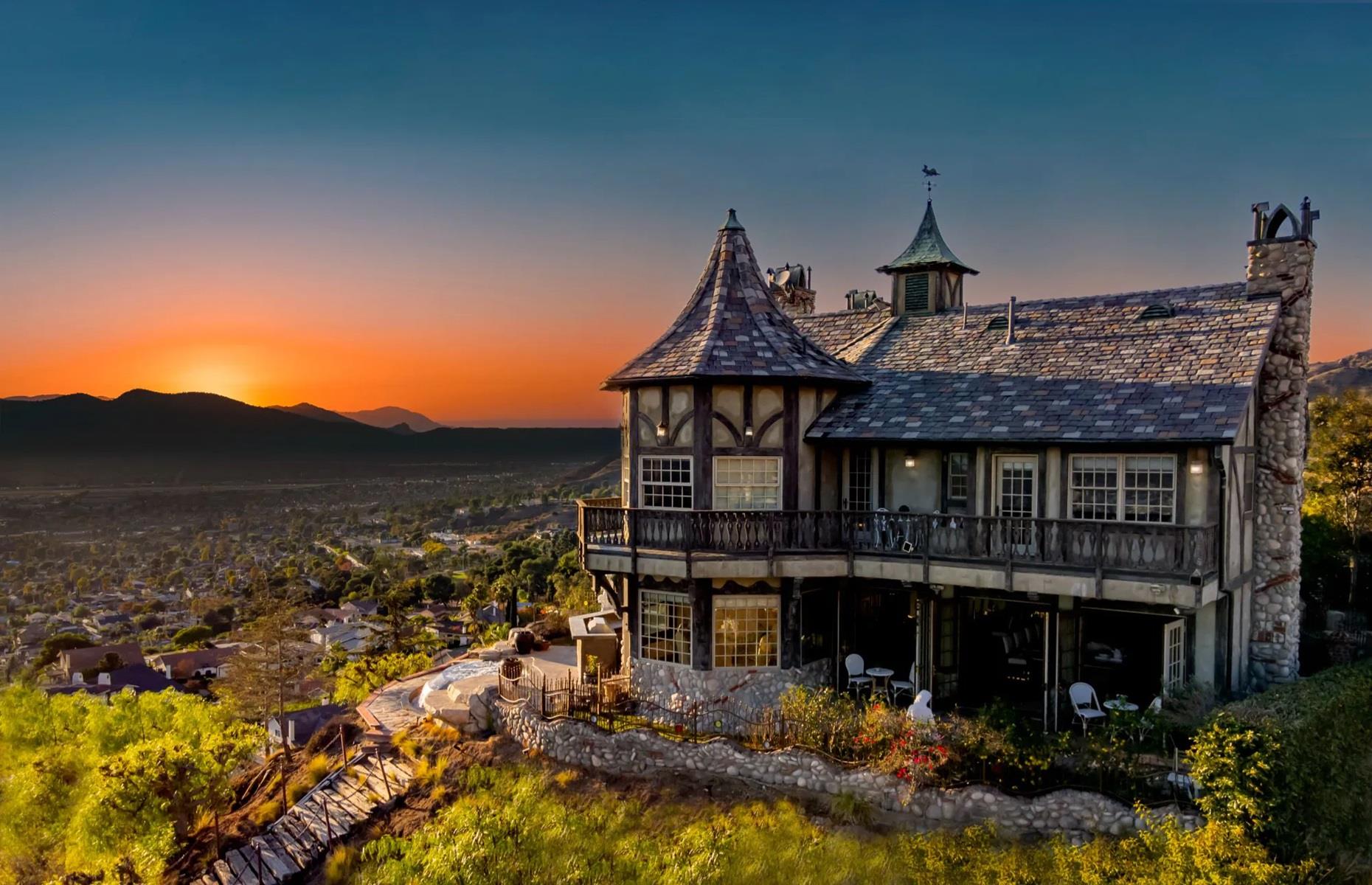 The Burbank Castle, Los Angeles County, California