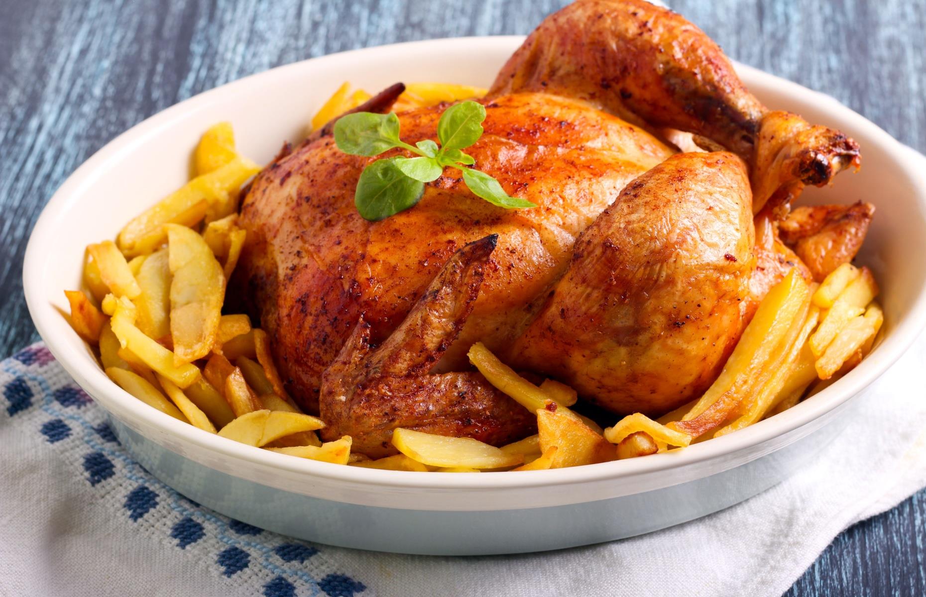 30. Poulet-frites, France