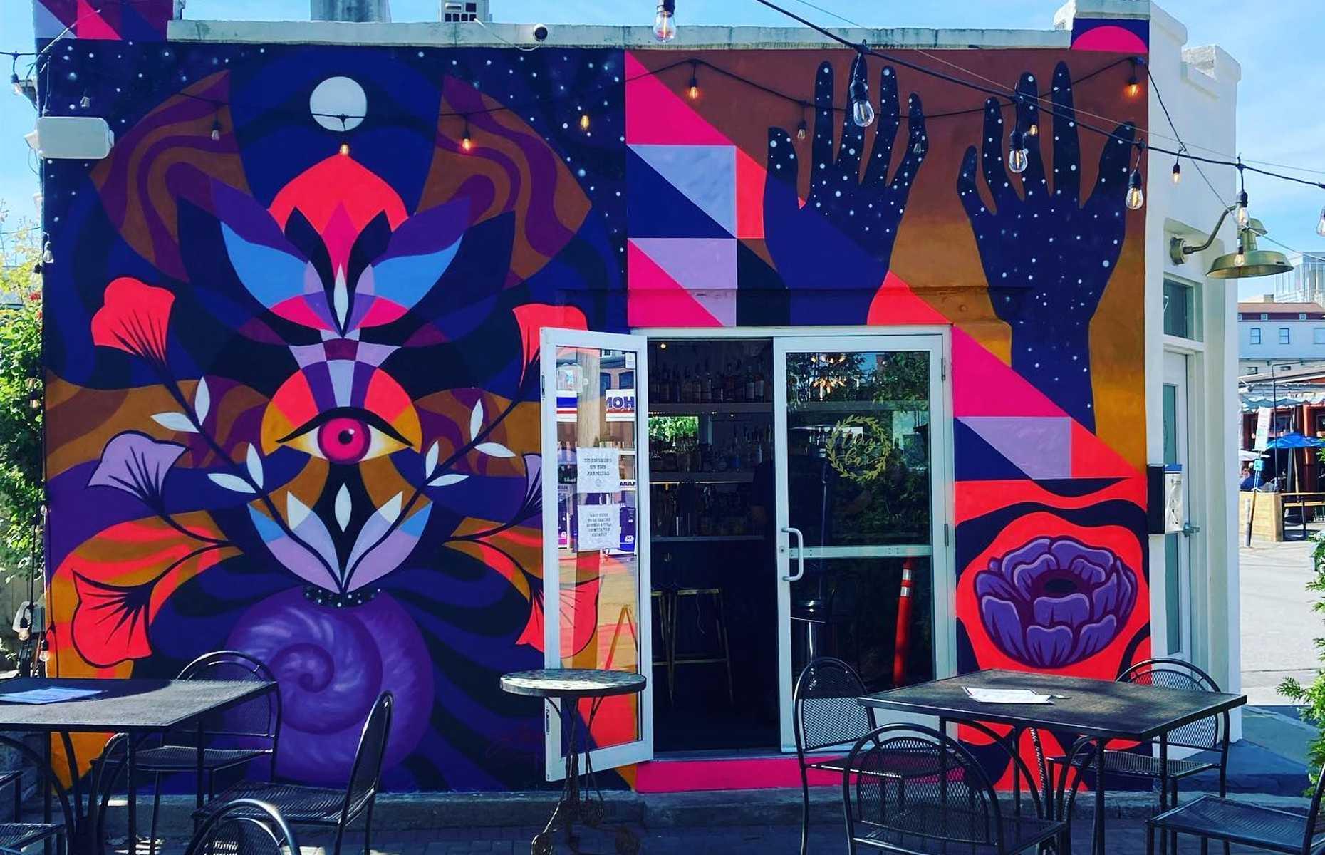 Rhode Island: Tiny Bar, Providence