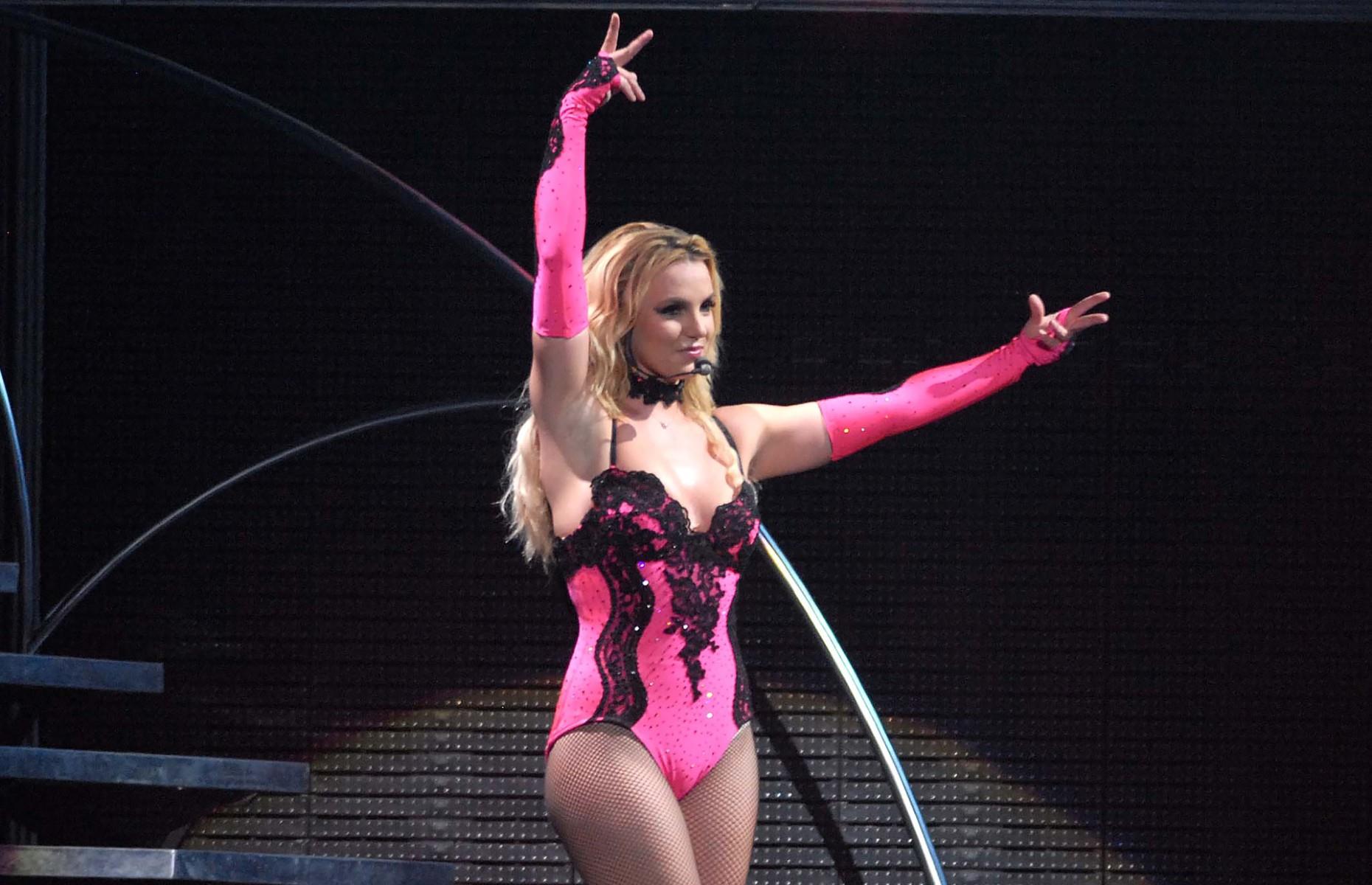 Britney Spears and Jason Alexander