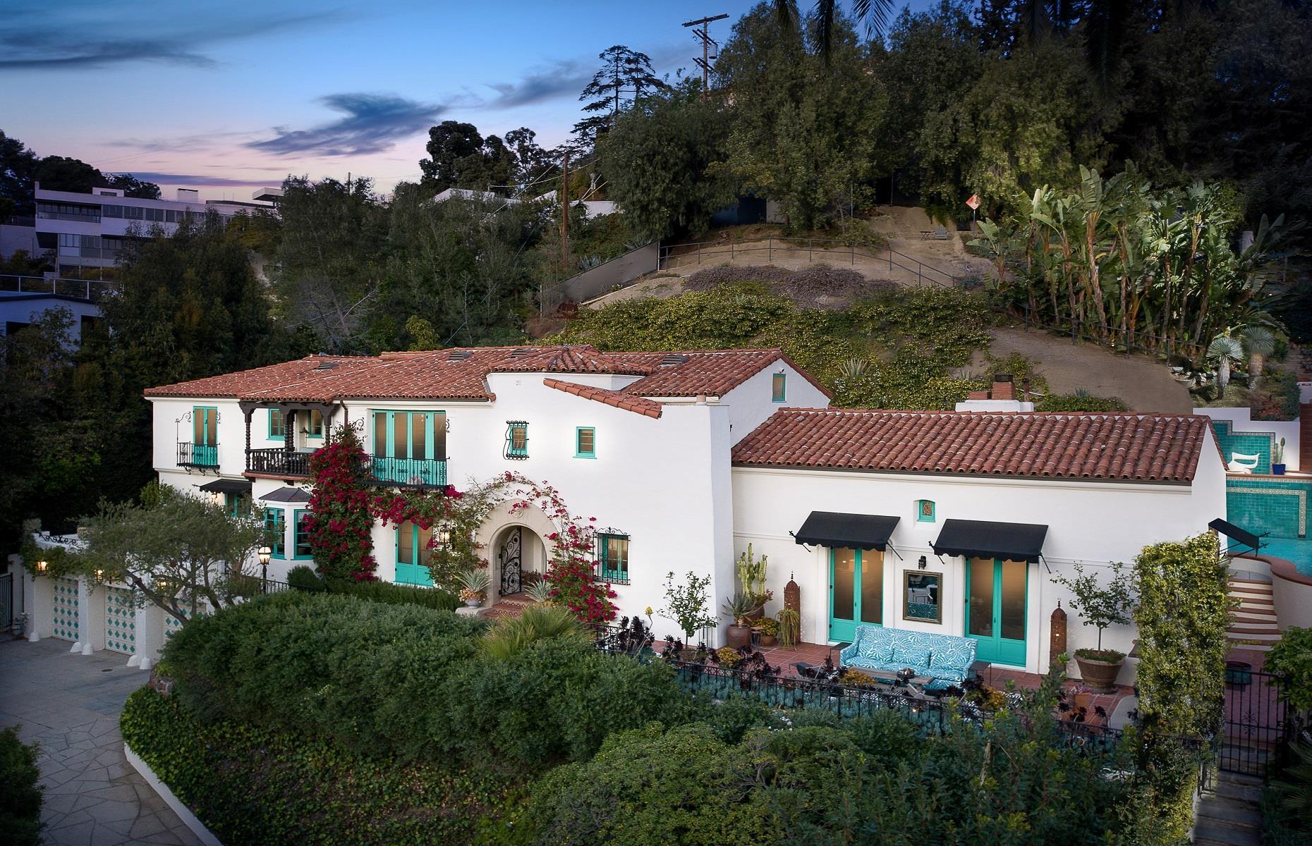 Leo bought his mom a Hollywood mansion