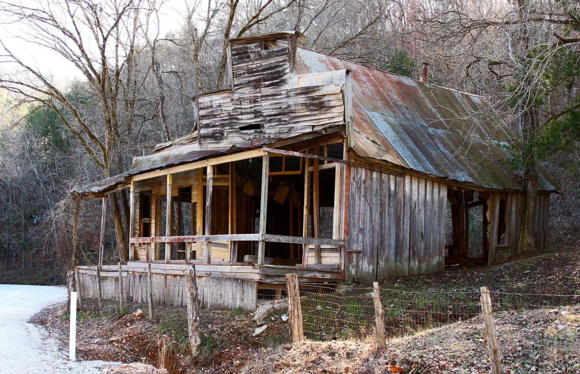 Arkansas: Rush ghost town, near Yellville