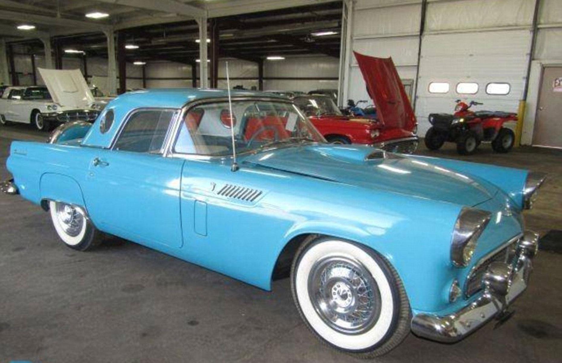1956 Ford Thunderbird: $27,100 (£19.4k)