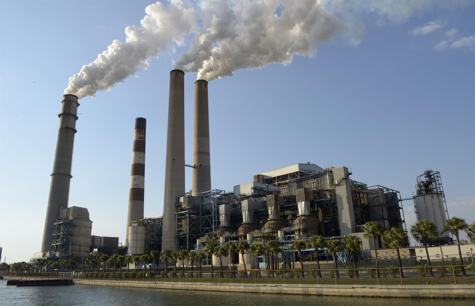 USA: 9.0 µg/m3 in 2019