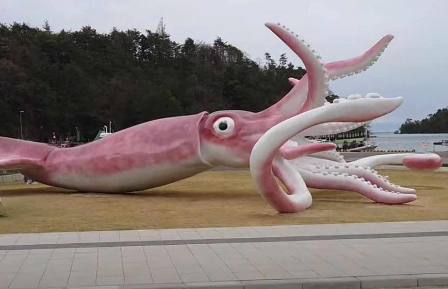 Japan: A squid statue – $230,000 (£165k)